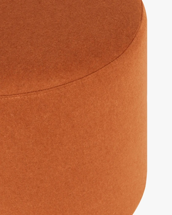 Folk-Pouf-Wide-Terracotta-Wool-FUR1166_index_1_828f3f9b-1e1d-4984-add4-43d2cdb6a12e.webp