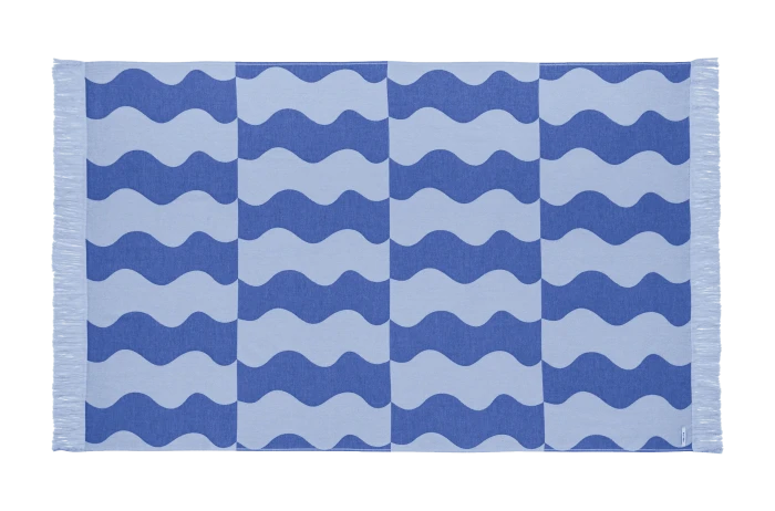 nooma_ACC_NugoBeachTowel_Blue-2.webp