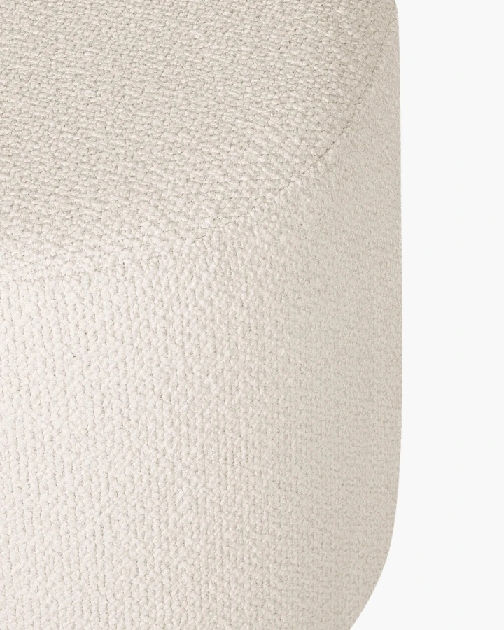 Folk-Pouf-Low-Cloud-Beige-Boucle-FUR2222_index_1_271dab09-e4f5-4500-9804-76f19165f4a5.jpg
