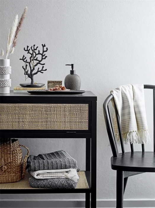 8f20e45e-a89b-400c-bc63-f796516d7434_i-bloomingville-wazon-barrit-20-5cm-110780.webp